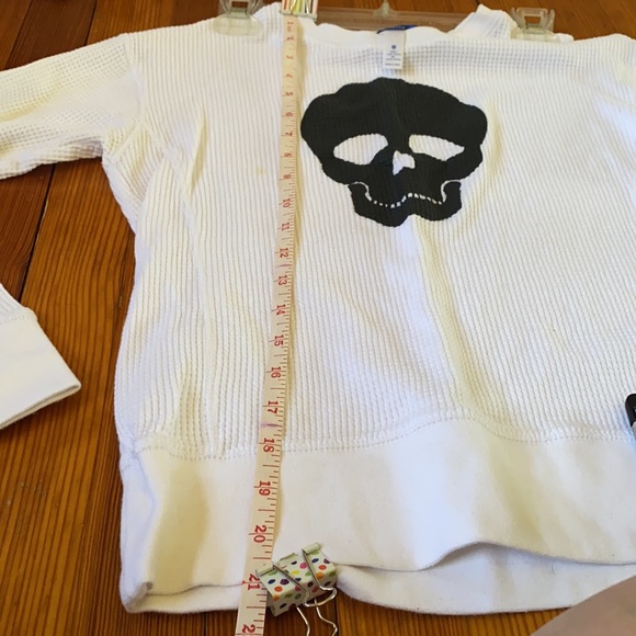 Thermal Long Sleeve w Skull image - Picture 6 of 6